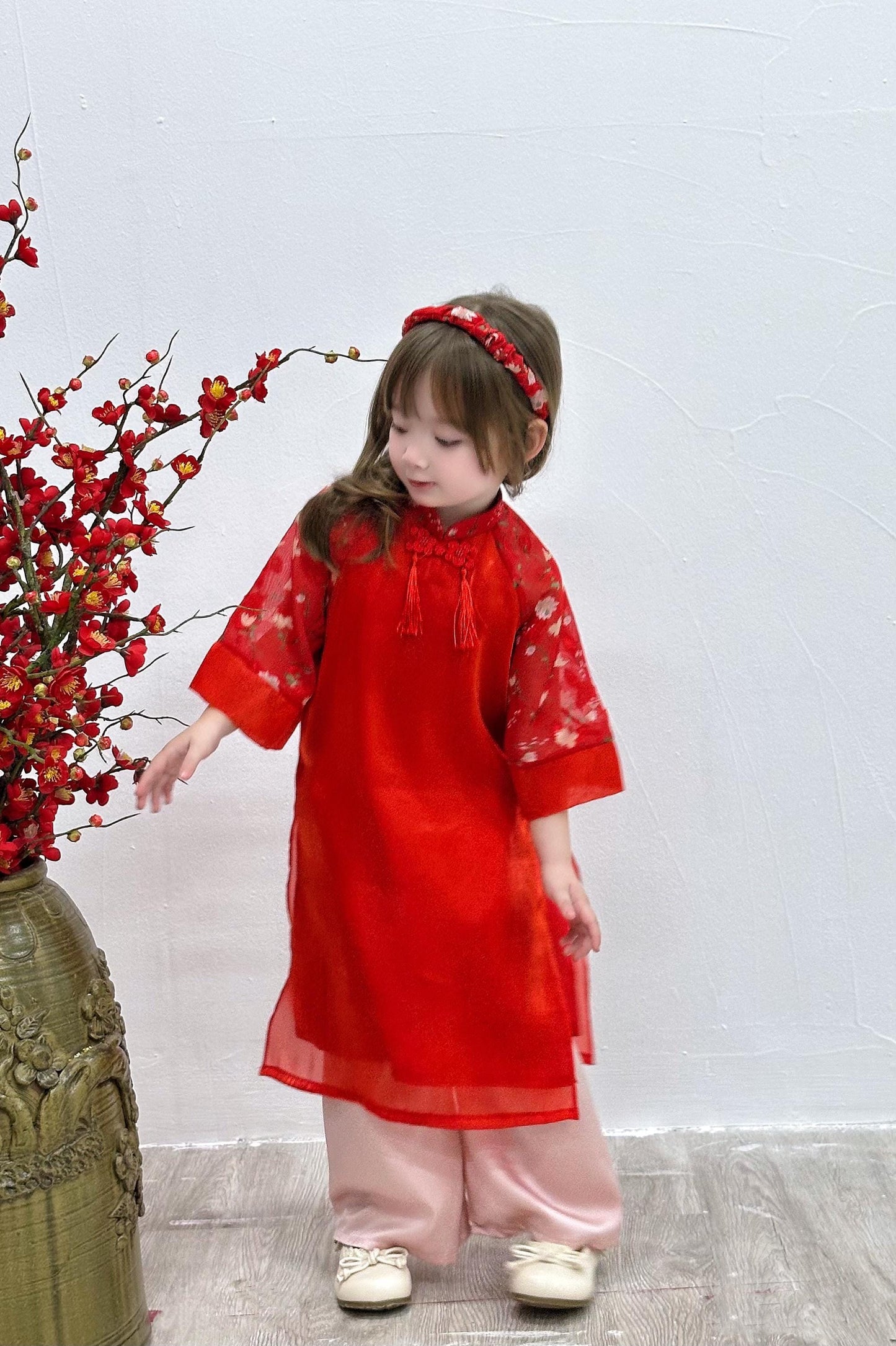 Ao dai and headband for girls- Ao dai cach tan