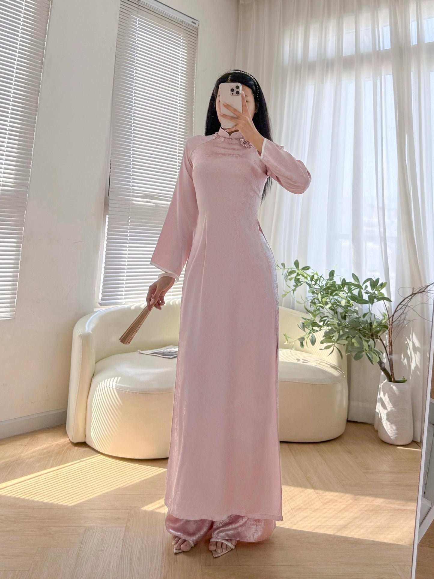 Jacquard silk Ao dai with floral embellishments - Ao dai truyen thong - Vietnamese traditional dress for women