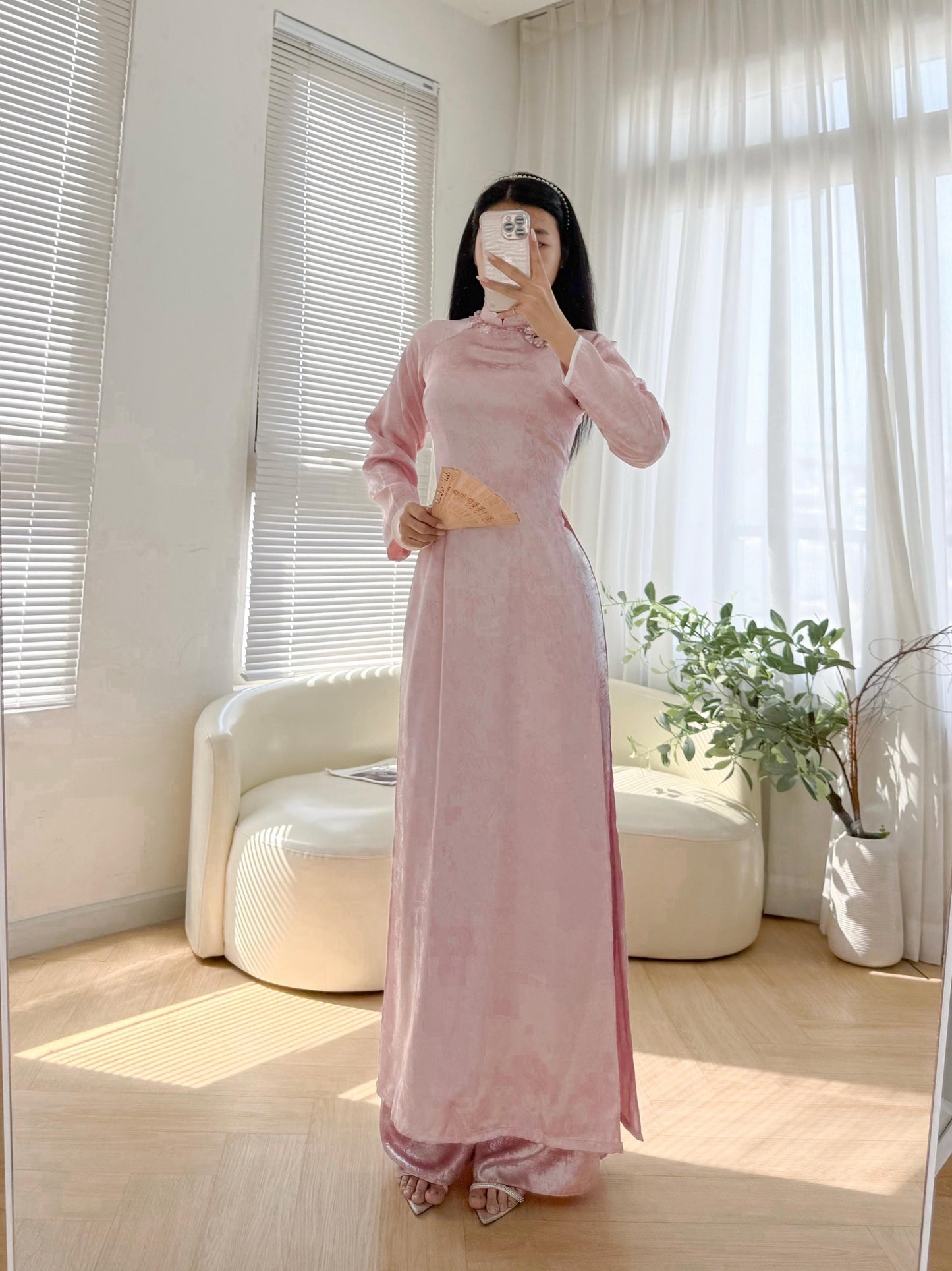 Jacquard silk Ao dai with floral embellishments - Ao dai truyen thong - Vietnamese traditional dress for women